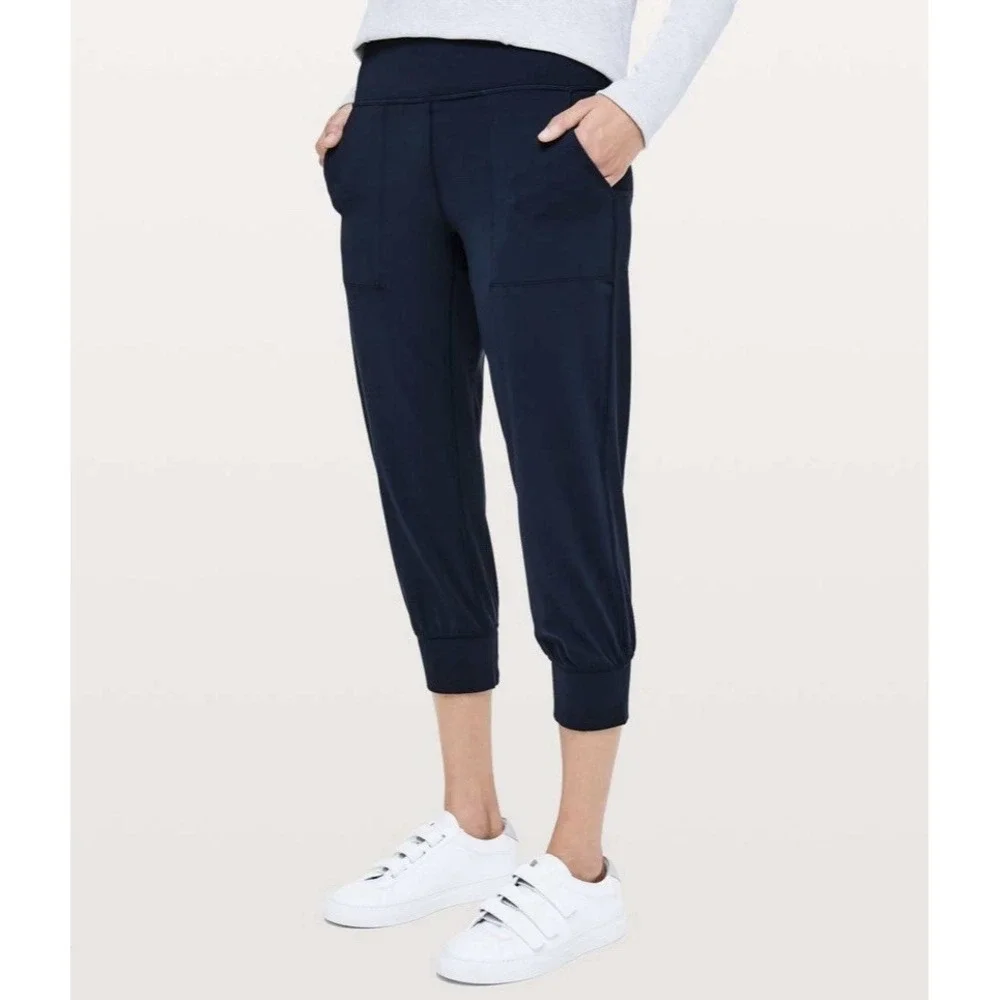Lululemon Align High Rise Joggers Navy Crop Side Pocket Cuffed Women's Size 8 23